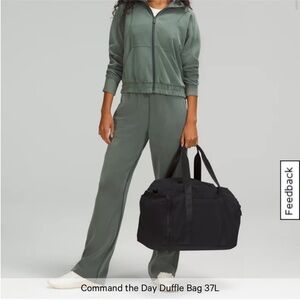 Lululemon Command the Day Duffle Bag 37L
